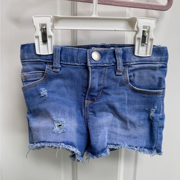 Old Navy 3T Girls Blue Denim Cut-Off Shorts with Ripped Design - Picture 1 of 6